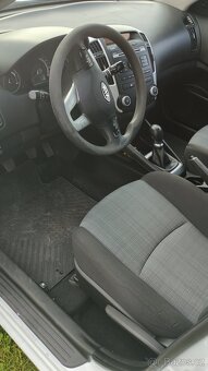 Kia Ceed - 8