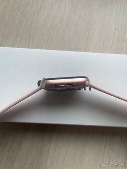 Apple Watch SE Gold, 40mm - 8