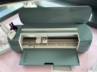 Řezací plotr Cricut Maker4 Essential bundle - 8