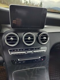 Prodám Mercedes-Benz GLC 220 d 4MATIC 10/2018 - 8