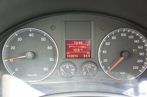 PRODÁM Volkswagen Golf V1.4i16v 165tis km - 8