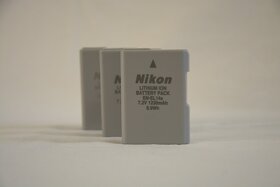 Prodám Nikon D3300 + 2 objektivy a příslušenství - 8