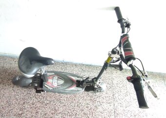 X-scooters XR01 EEC 36V Li, a Nitro Scooters - 8