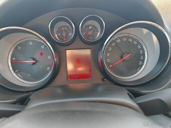 Opel Insignia - 8