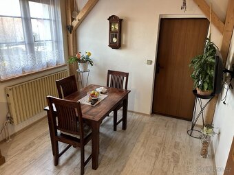 Prodej rodinného vícegeneračního domu v obci Jevišovka - 8