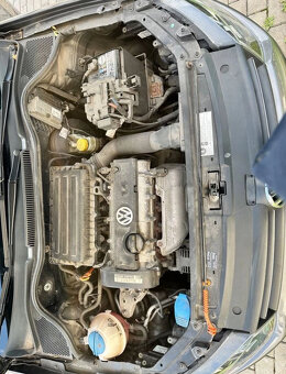 Volkswagen Polo 1.4 16V Highline DSG - 8