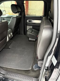 Ford F150 raptor - 8