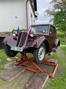Nůžkový hydraulický zvedák - 8