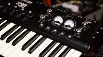 Line6 KB37 - 8