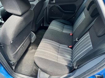Ford Focus 1,6 benzín, 2011 - 8
