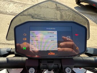 KTM Super Duke R 1290 - 8