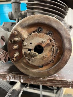 Velorex 350 motor - 8