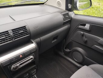 Volkswagen Fox 1.4 tdi 2007 - 8