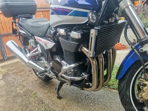 Suzuki Gsx 1400 - 8