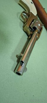 Puška winchester,colt,křesadlovka - 8