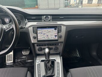 Volkswagen Passat 2.0 TDi 140kW 4motion DSG Alltrack - 8