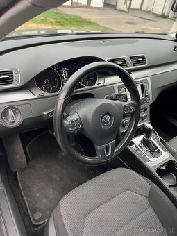 Volkswagen Passat B7 2.0 TDI DSG - 8