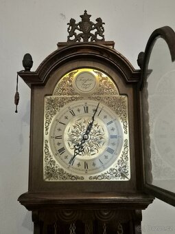 VELKÉ NÁSTĚNNÉ HODINY SE 3 ZÁVAŽÍMI - 8