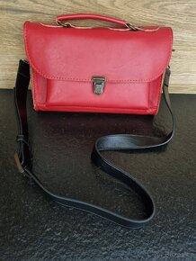 Dámská kožená kabelka - 8