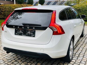Volvo V60 2.0D 120KW 5VÁLEC MANUÁL BEZ KOROZE - 8