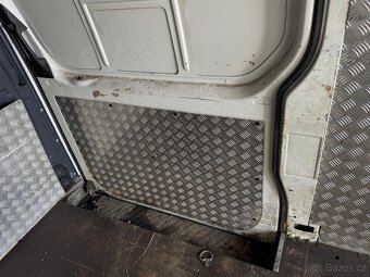 Hliníková vestavba včetně dřevěné podlahy na Sprinter - 8