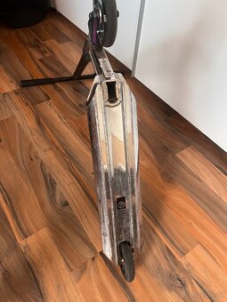 Koloběžka Decathlon - 8