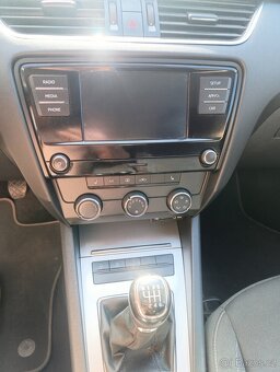 Škoda Octavia 3 facelift 1.4TSI 110KW najeto 99 000km - 8