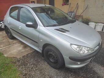 Peugeot 206 - 8