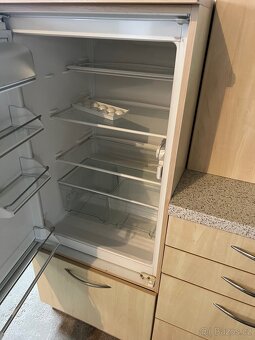 Kompletní kuchyň se všemi spotřebiči - 8