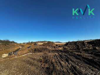 Pozemek o výměře 1.066 m2, určený pro výstavbu rodinného dom - 8