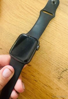 Apple Watch SE 40mm - 8