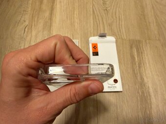 Spigen Ultra Hybrid T MagSafe White pro iPhone 16 Pro - 8