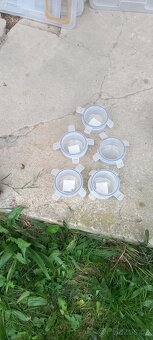 Plastové bedny s víkem - 8