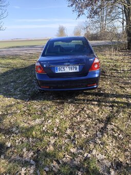 Mondeo mk3 2.2 114kw St-packet sedan - 8