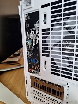 Kompaktní MAtx pc s RX 7800 XT - 8
