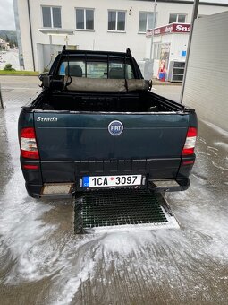 Fiat strada 2007 - 8