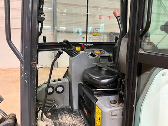 BAGR BOBCAT E 17 - 8
