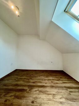 Pronájem bytu 3+1, Špálova, Přívoz, 13400 Kč/měs, 52 m2 - 8