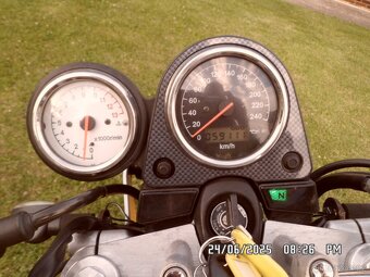 SUZUKI SV 650 - 8