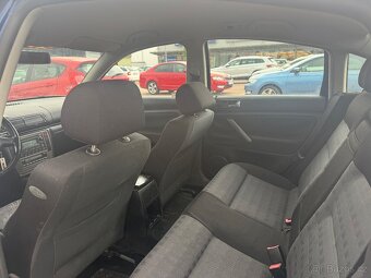 Passat 1.9 TDi 96kw Rok 2005, pěkný stav - 8