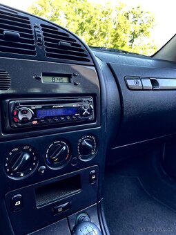 Citroen Xsara Combi 2.0HDi 66kW+GARÁŽOVANÉ+bez koroze - 8