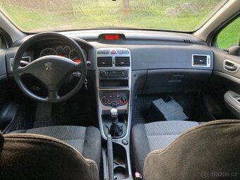 Prodám Peugeot 307, 1.6i, rok 2004, bez STK - 8