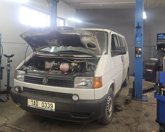 Pneuservis - 28.10. otevřeno  - 8