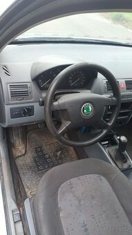 Prodám Škoda Fabia 1.2 NA DÍLY - 8