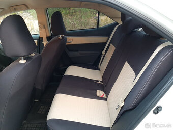 Toyota Corolla  1.6 - 8