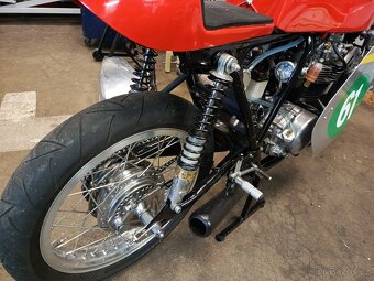 Honda CB 250k - 8
