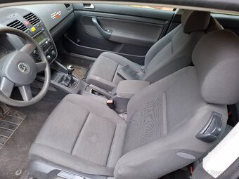 VW Golf V 1.4i 55kw/ / Celek na díly/ // - 8