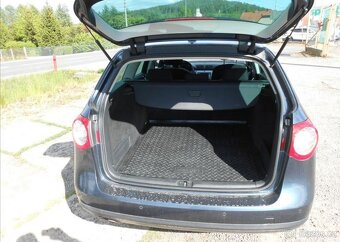 Volkswagen Passat 2,0 TDI 103 kW Historie nafta - 8