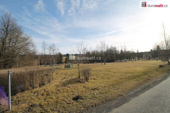 Pěkný pozemek o rozloze 1148 m2 v obci Prameny u Kladské ned - 8