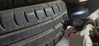 165/60 R15 77H Continental 165/65 R15 Falken - 8